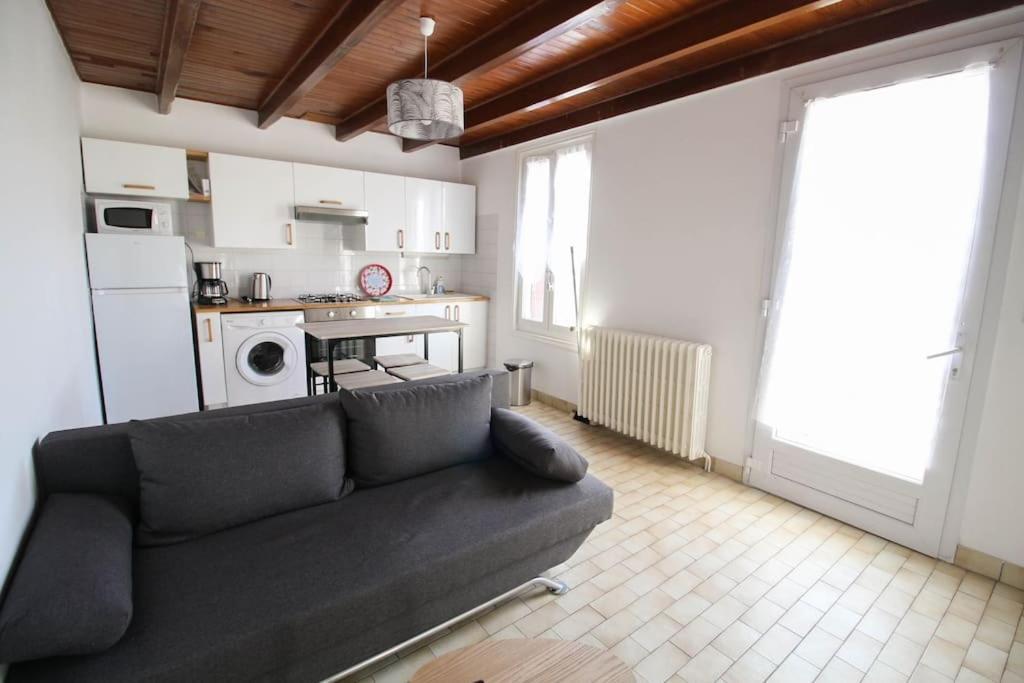 Joli T2 Renove / Wifi / Grand Parking Prive Daire La Couronne  Dış mekan fotoğraf