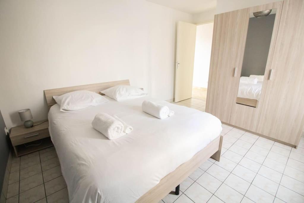 Joli T2 Renove / Wifi / Grand Parking Prive Daire La Couronne  Dış mekan fotoğraf